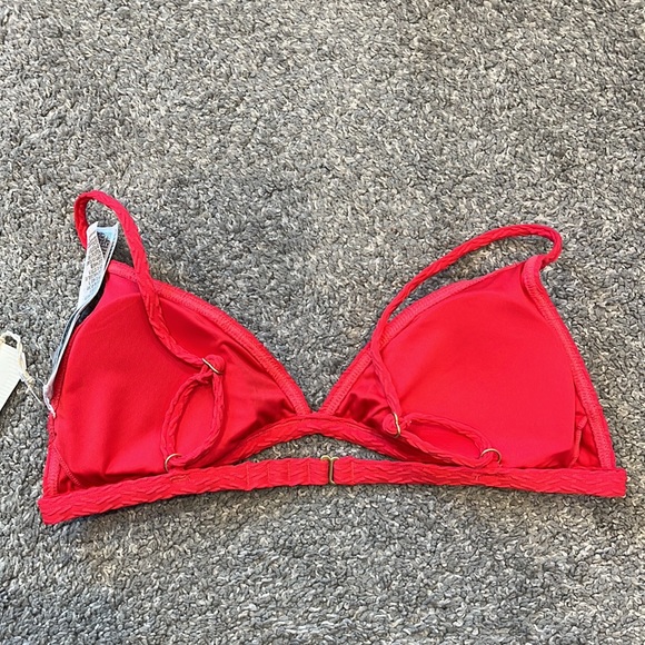 Billabong | NWT Chasing Tides Ceci Triangle Bikini Top in Fuego - Picture 11 of 12